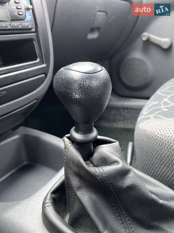 Седан Daewoo Lanos 2003 в Києві фото 28 Седан Daewoo Lanos 2003 в Києві