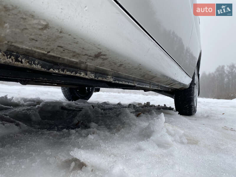 Седан Daewoo Lanos 2003 в Києві фото 29 Седан Daewoo Lanos 2003 в Києві