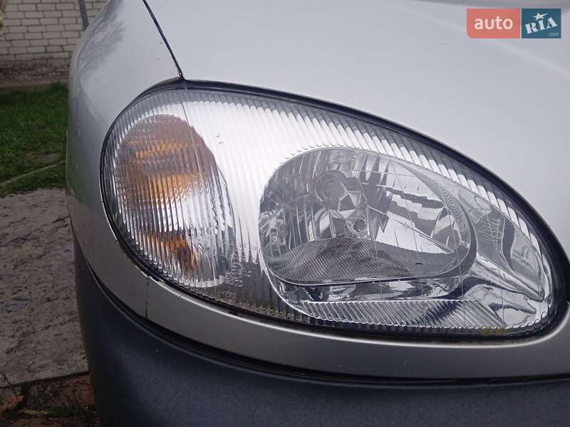 Седан Daewoo Lanos 2003 в Прилуках