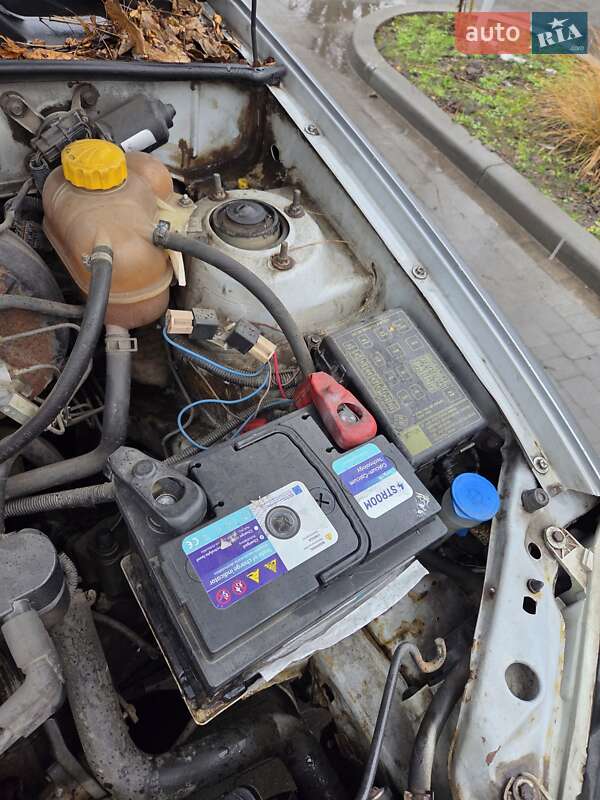 Седан Daewoo Lanos 1998 в Одессе