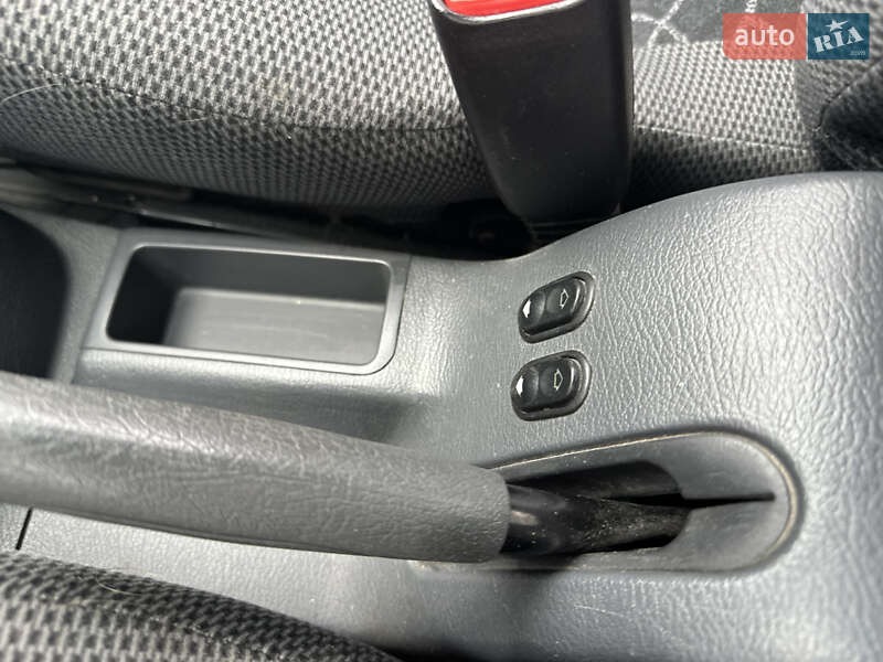 Седан Daewoo Lanos 2003 в Николаеве