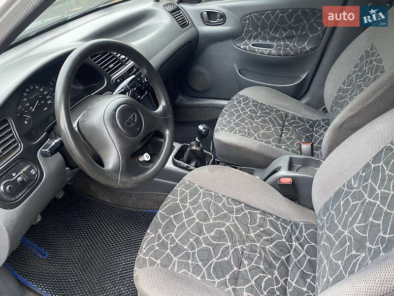 Хэтчбек Daewoo Lanos 2003 в Харькове