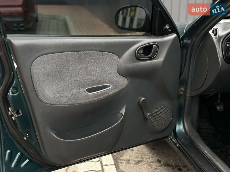 Седан Daewoo Lanos 2004 в Трускавце