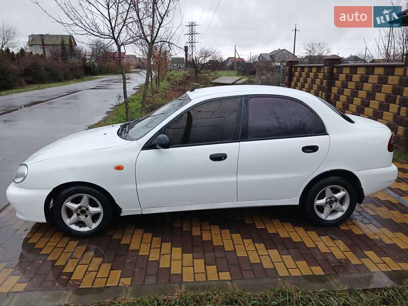 Седан Daewoo Lanos 2008 в Николаеве