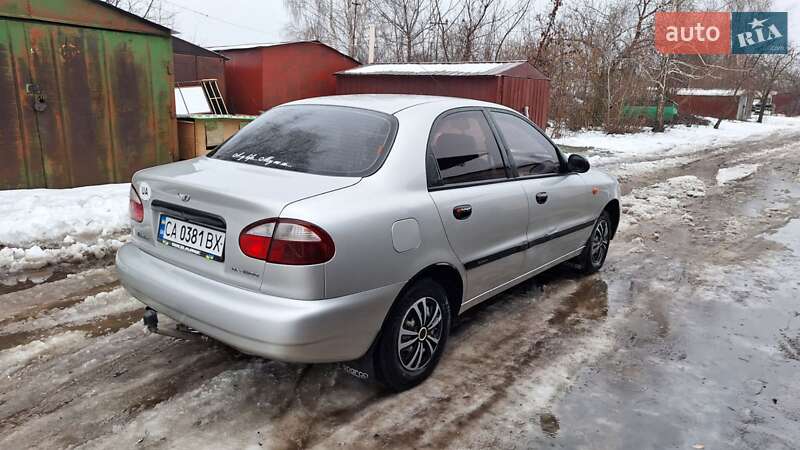 Седан Daewoo Lanos 2004 в Смеле