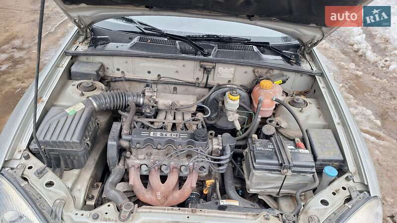 Седан Daewoo Lanos 2004 в Смеле