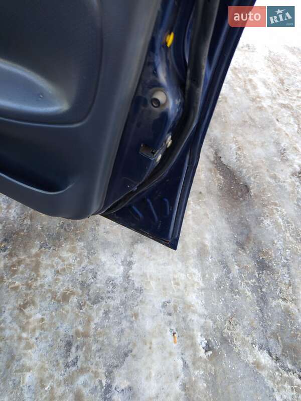 Седан Daewoo Lanos 1998 в Запорожье