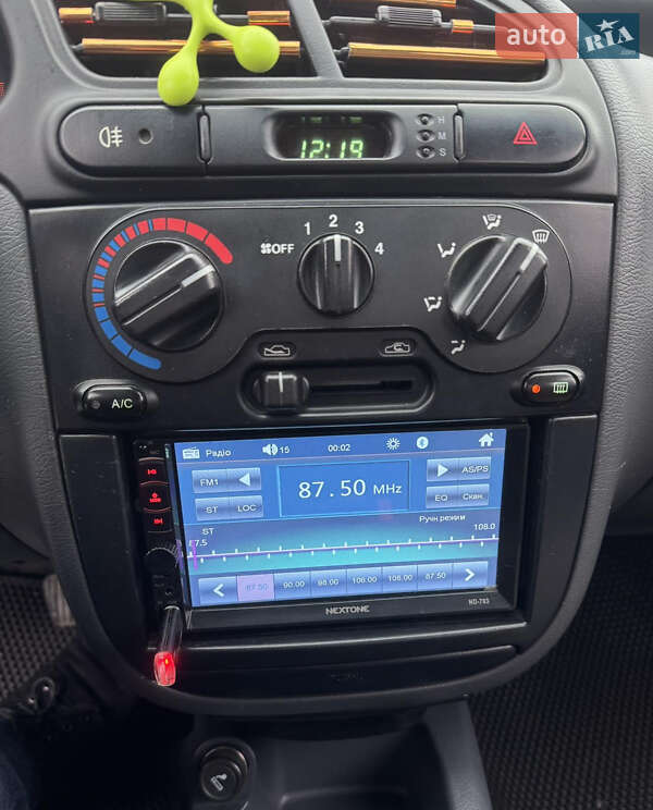 Седан Daewoo Lanos 2013 в Житомире