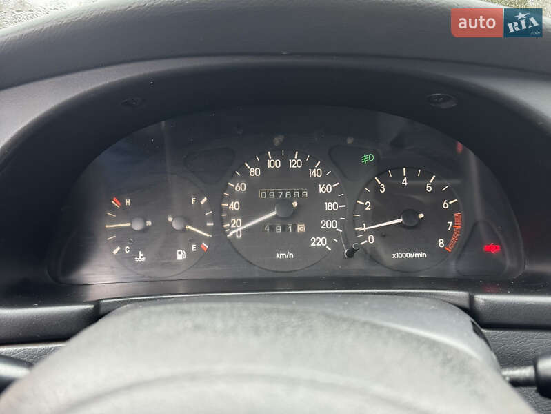 Седан Daewoo Lanos 2013 в Житомире