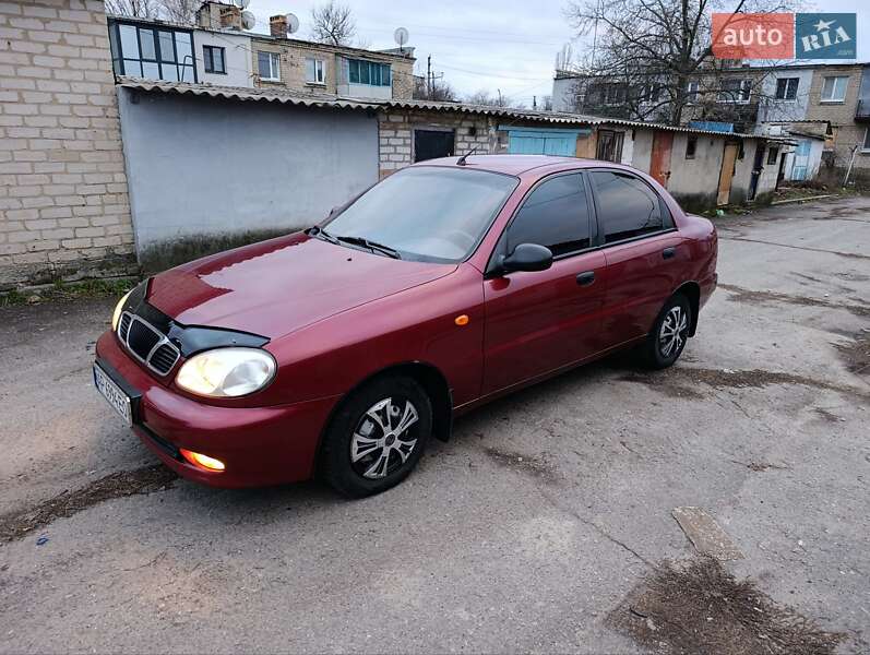 Седан Daewoo Lanos 2007 в Новониколаевке