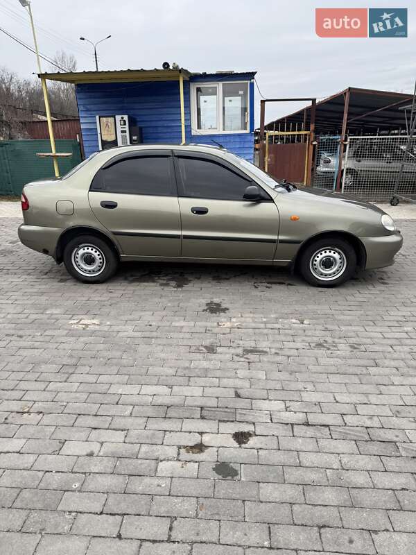 Седан Daewoo Lanos 2005 в Запорожье