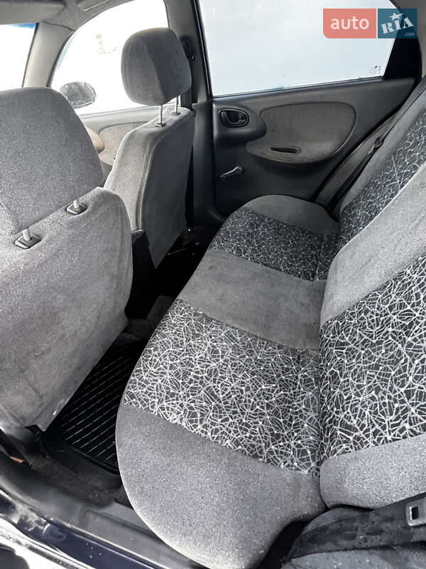 Седан Daewoo Lanos 2006 в Умани