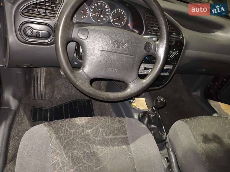 Седан Daewoo Lanos 2006 в Николаеве