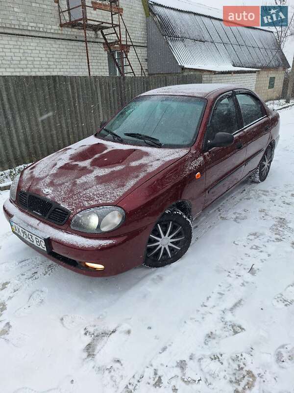 Седан Daewoo Lanos 1998 в Харькове