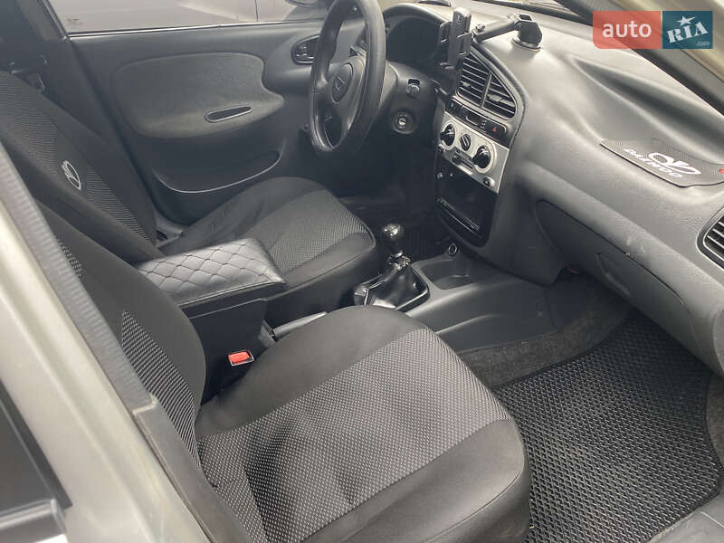 Седан Daewoo Lanos 2008 в Харькове