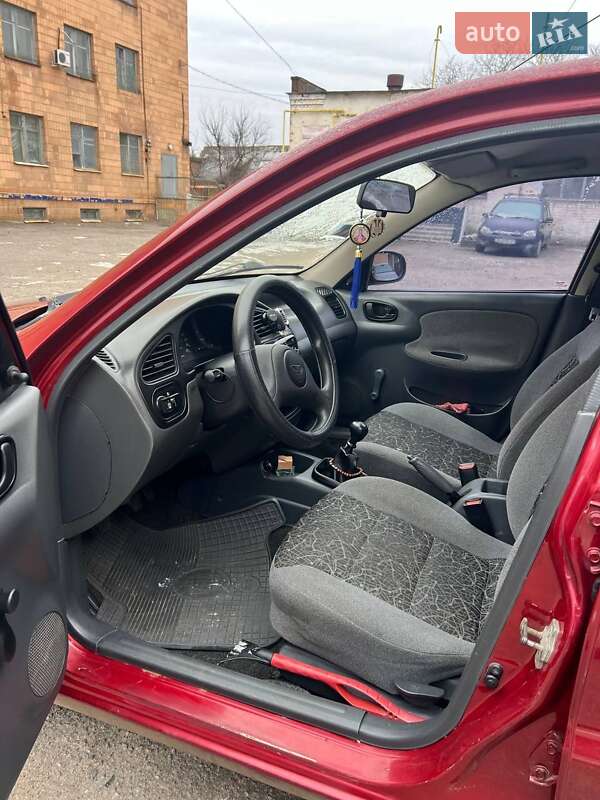 Седан Daewoo Lanos 2005 в Полтаве