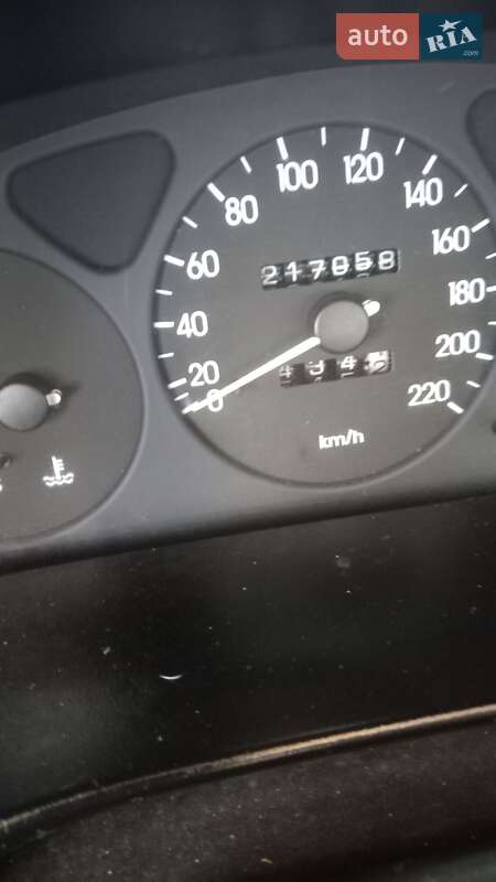 Седан Daewoo Lanos 2007 в Косове