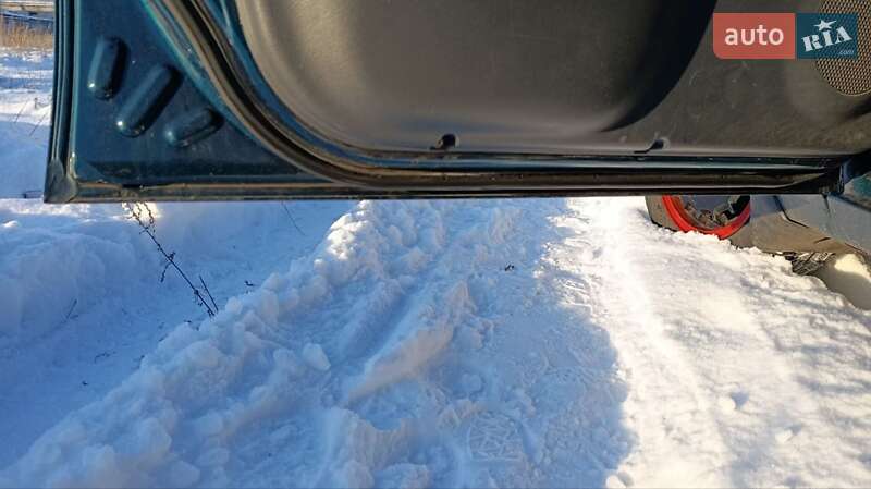 Седан Daewoo Lanos 2004 в Сновську