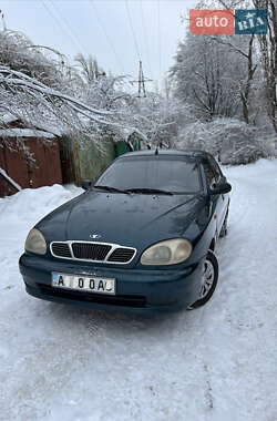 Седан Daewoo Lanos 2004 в Киеве