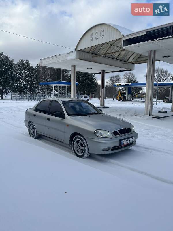Седан Daewoo Lanos 2003 в Горишних Плавнях