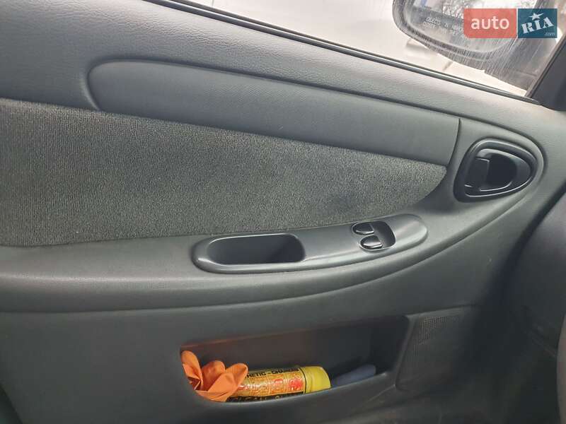 Седан Daewoo Lanos 2011 в Києві