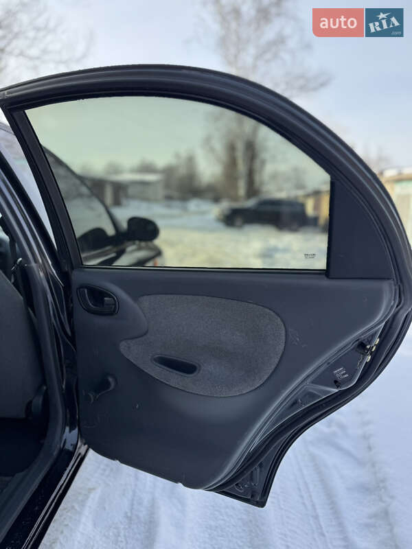 Седан Daewoo Lanos 2006 в Шостке