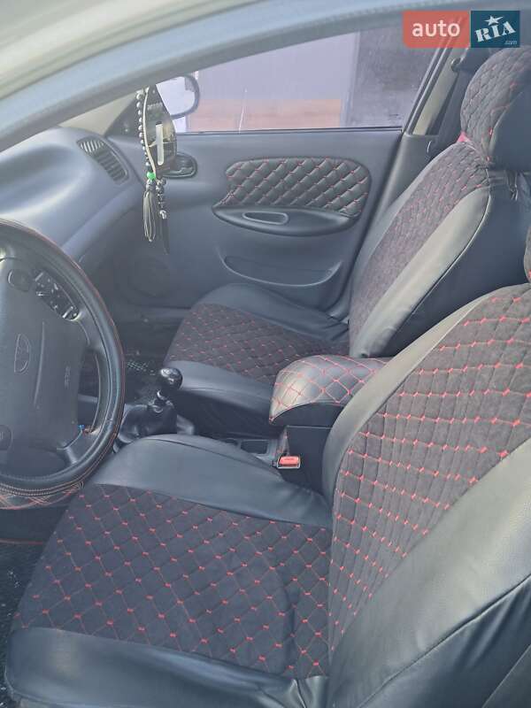 Седан Daewoo Lanos 2005 в Харкові