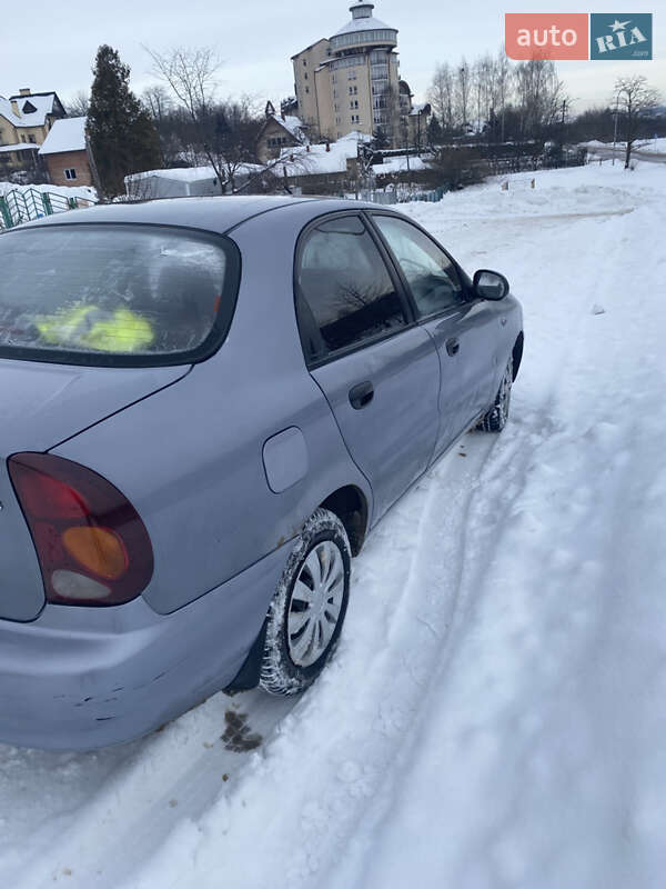 Седан Daewoo Lanos 2011 в Львове