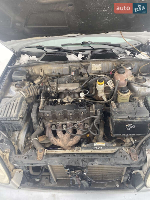 Седан Daewoo Lanos 2011 в Львове