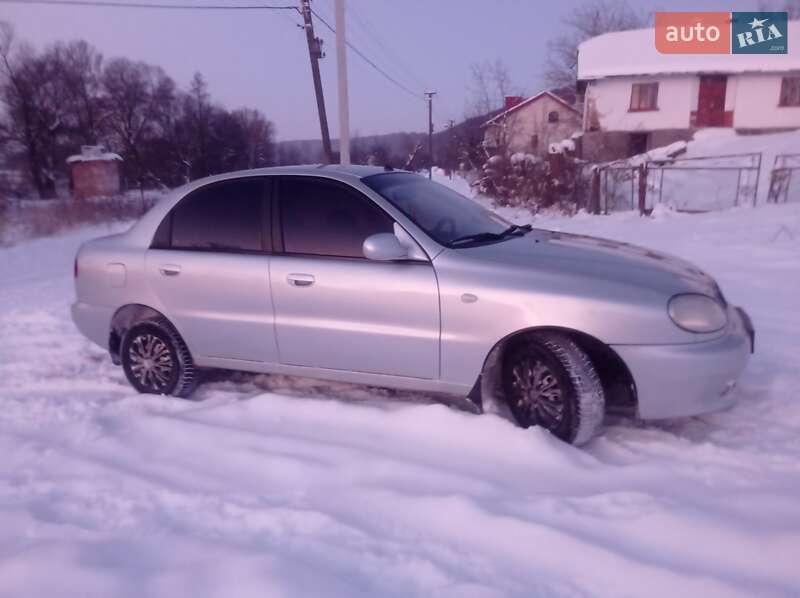 Седан Daewoo Lanos 2003 в Теребовле