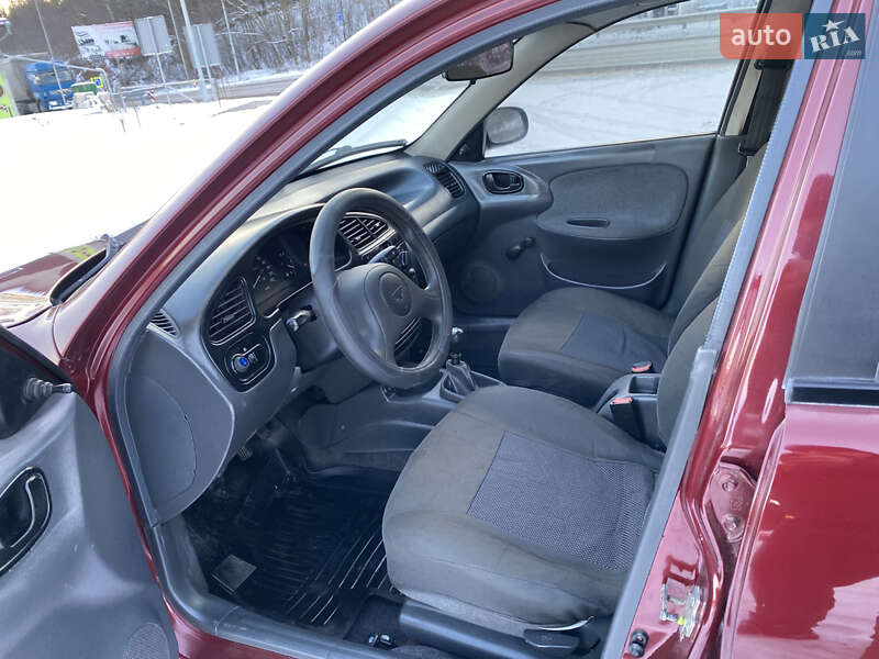 Седан Daewoo Lanos 2006 в Могилів-Подільському