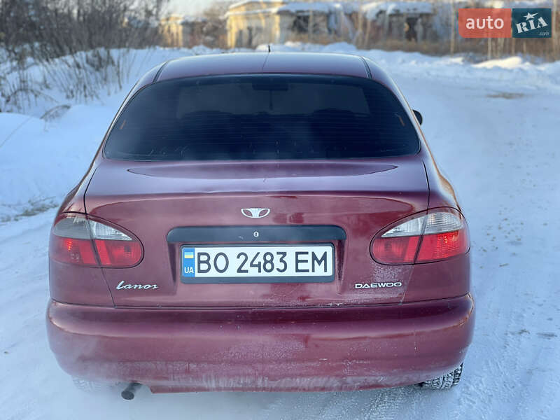 Седан Daewoo Lanos 2002 в Кременце