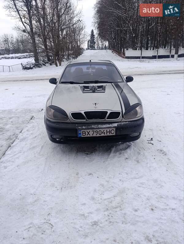 Седан Daewoo Lanos 2003 в Дунаївцях