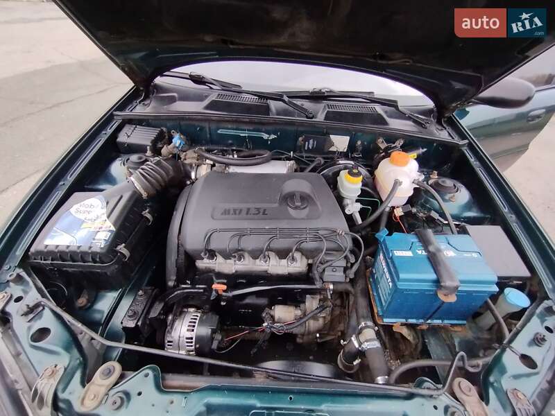 Седан Daewoo Lanos 2004 в Липовой Долине