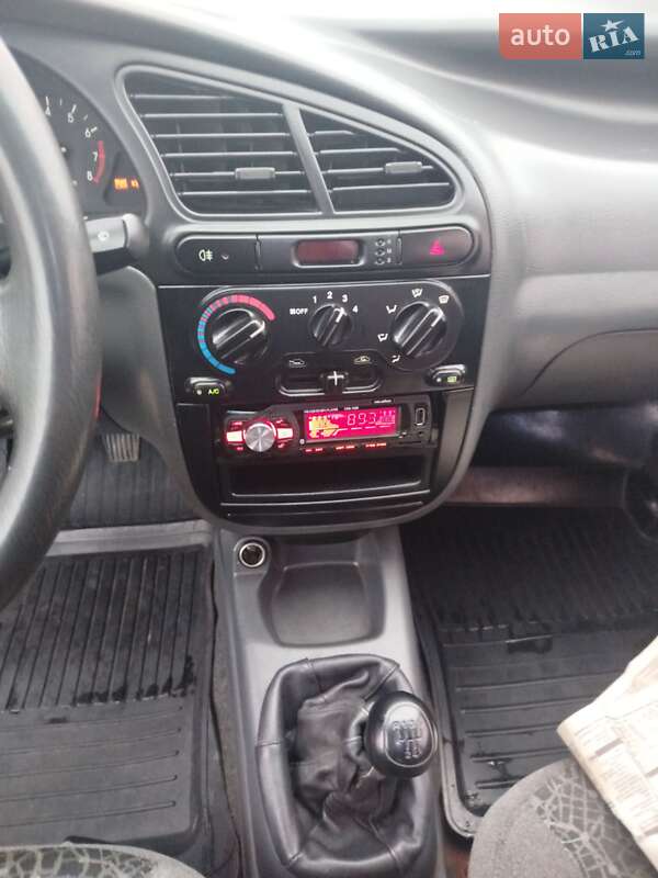 Седан Daewoo Lanos 2009 в Харкові