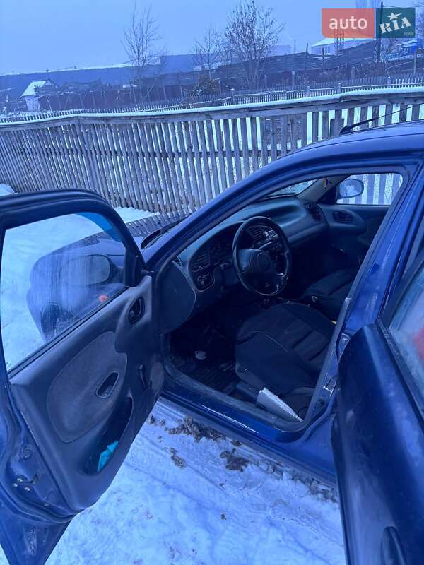 Седан Daewoo Lanos 2004 в Житомирі