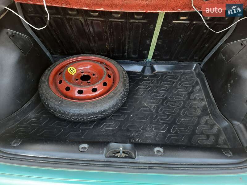 Хетчбек Daewoo Lanos 1998 в Кременчуці