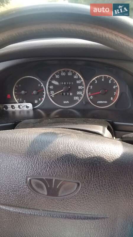 Седан Daewoo Lanos 2008 в Львові