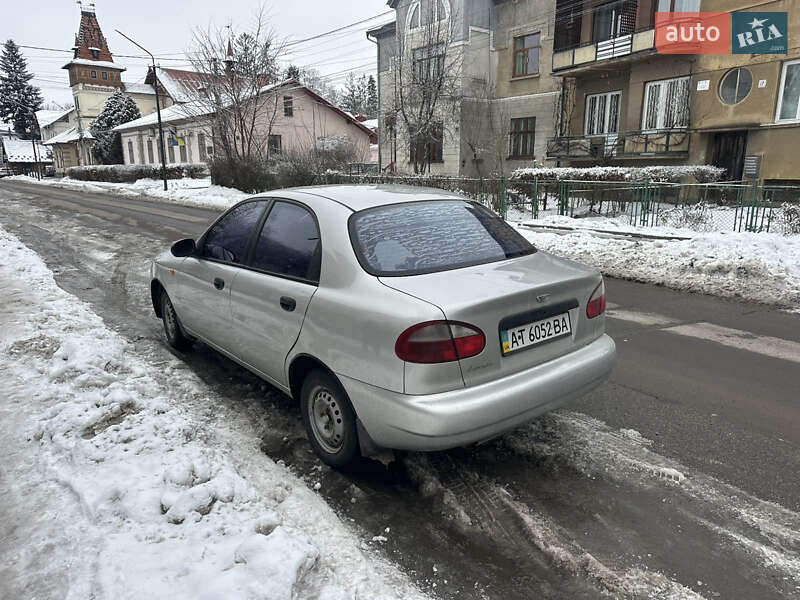Седан Daewoo Lanos 2006 в Коломые