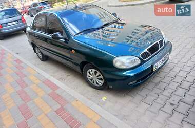 Седан Daewoo Lanos 2003 в Южном