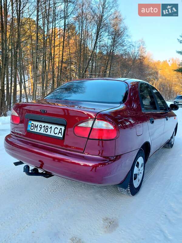 Седан Daewoo Lanos 2009 в Тростянці