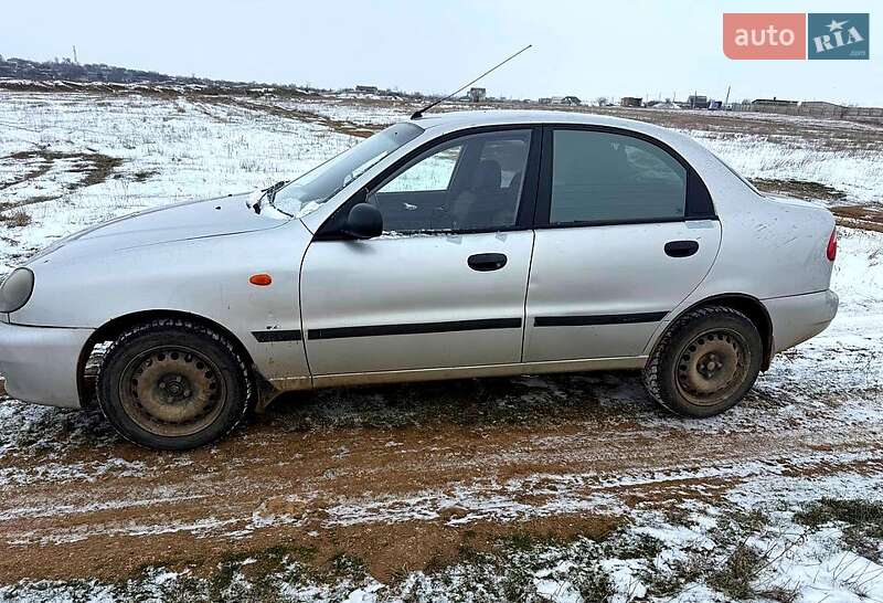 Седан Daewoo Lanos 2003 в Херсоне