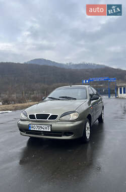 Хэтчбек Daewoo Lanos 2004 в Ужгороде