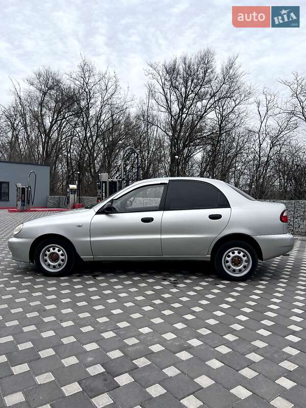 Седан Daewoo Lanos 2003 в Запорожье
