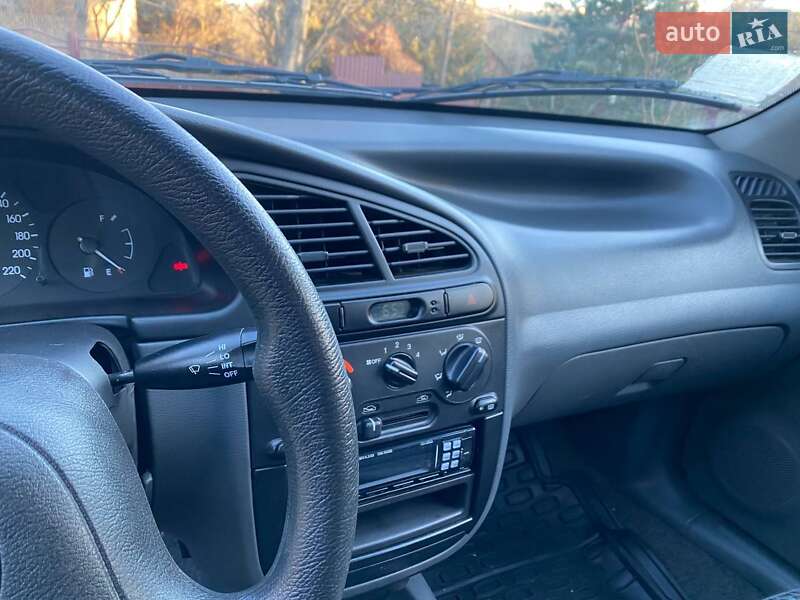 Седан Daewoo Lanos 2011 в Виннице