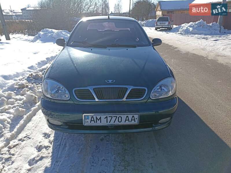 Седан Daewoo Lanos 2004 в Олевске