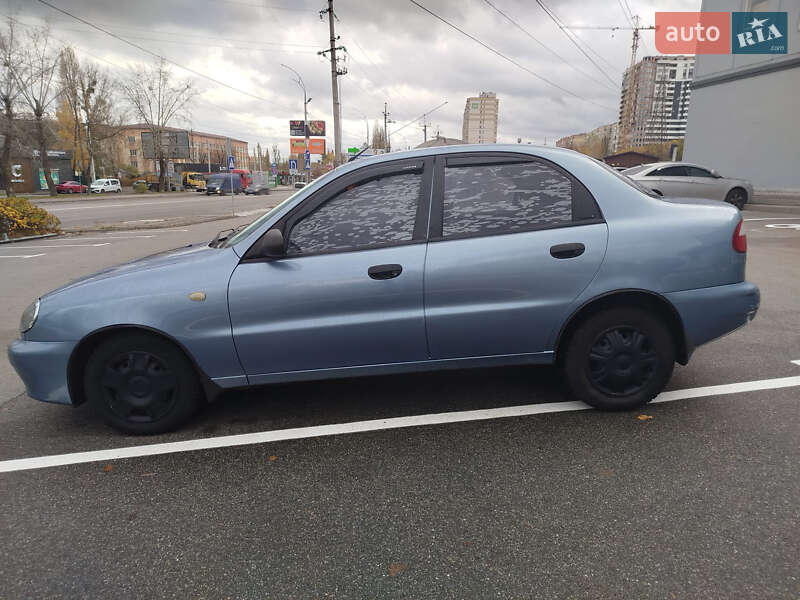 Седан Daewoo Lanos 2008 в Києві