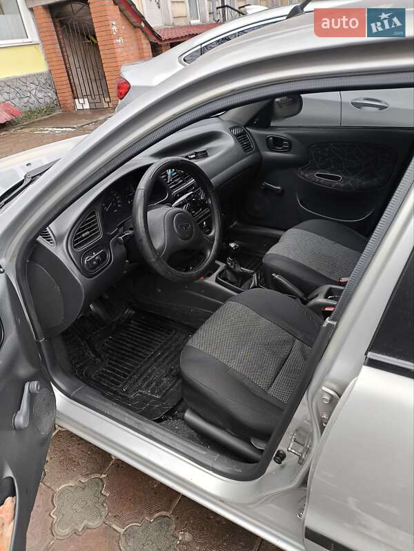 Седан Daewoo Lanos 2003 в Одессе