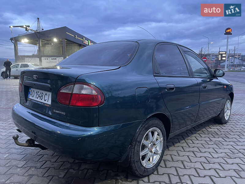Седан Daewoo Lanos 2006 в Мукачевому