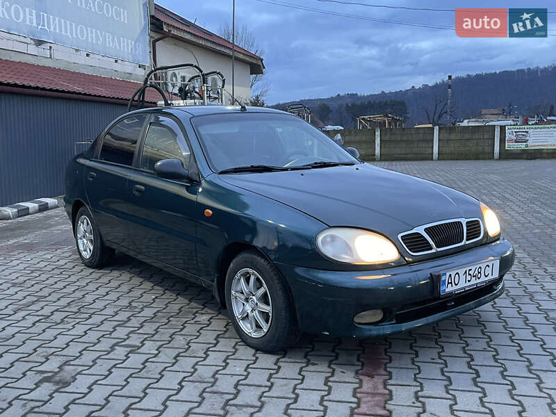 Седан Daewoo Lanos 2006 в Мукачевому